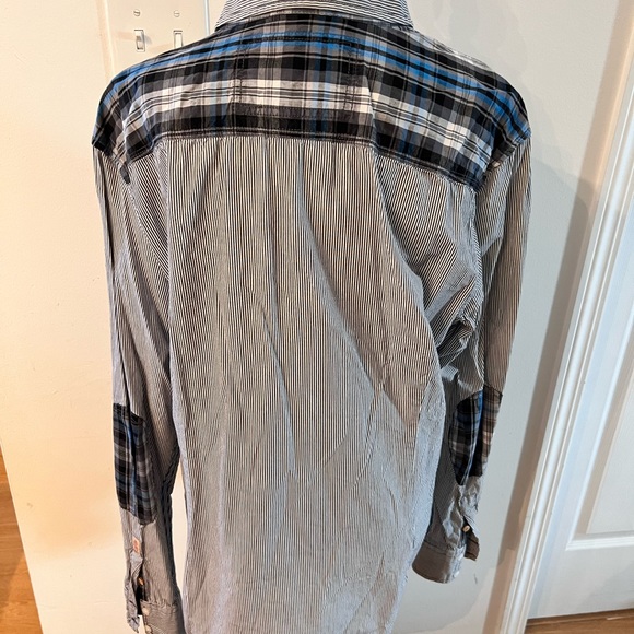 Men button down shirt, size XL - Picture 4 of 7